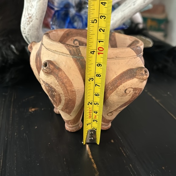 Vintage pottery shaker art - Picture 6 of 16